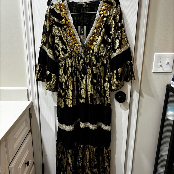 NEW Metallic Black and Gold Maxi Dress - Picture 1 of 5